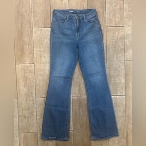 Old Navy Women's Flare Jeans in Denim Blue